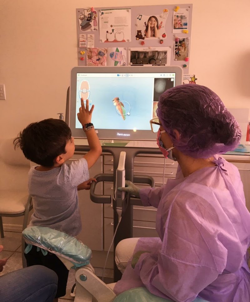 Dra. Carla Picon - Dentista em Porto Alegre. Ortodontia e Odontopediatria - foto 5