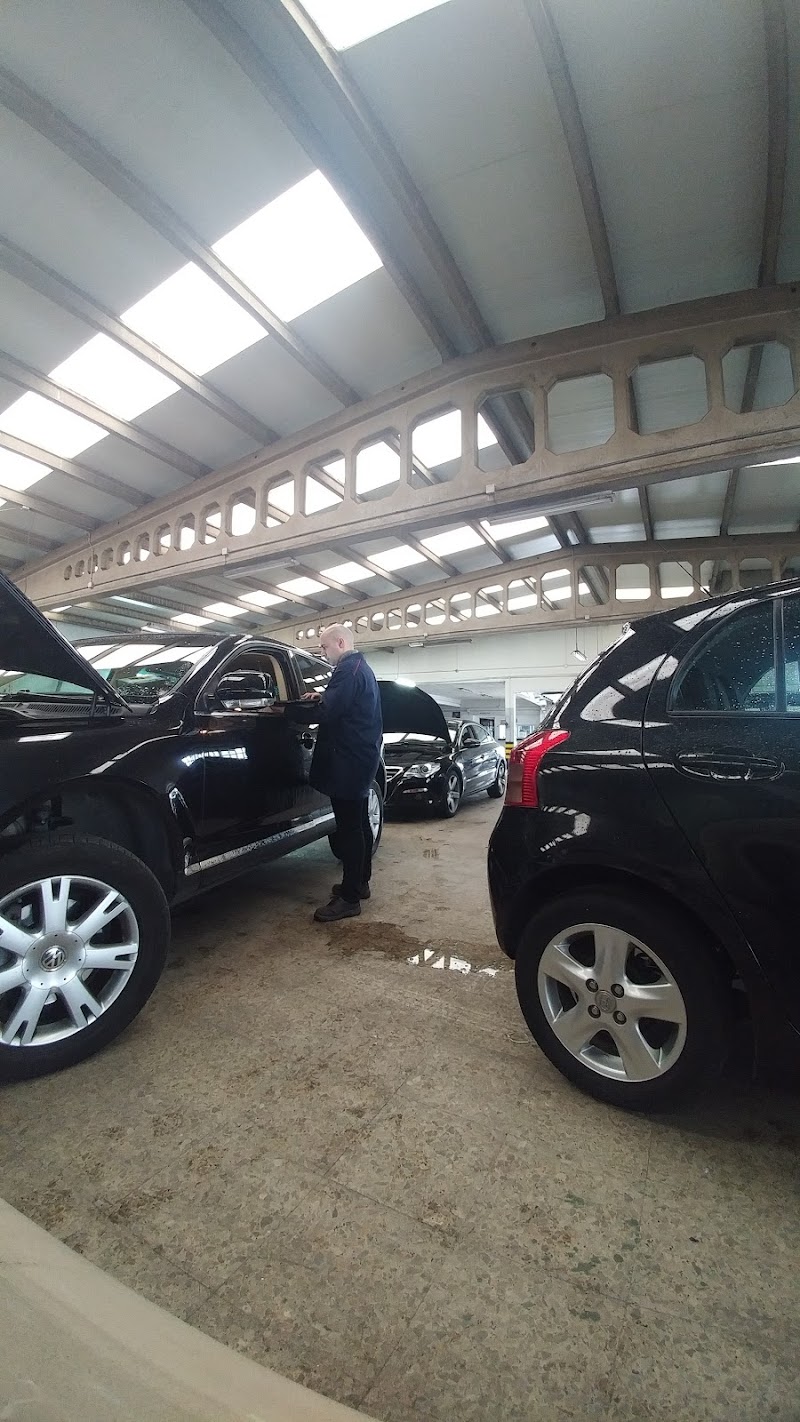 Talleres Pontevedra -TALLERES ELISEO photo 2