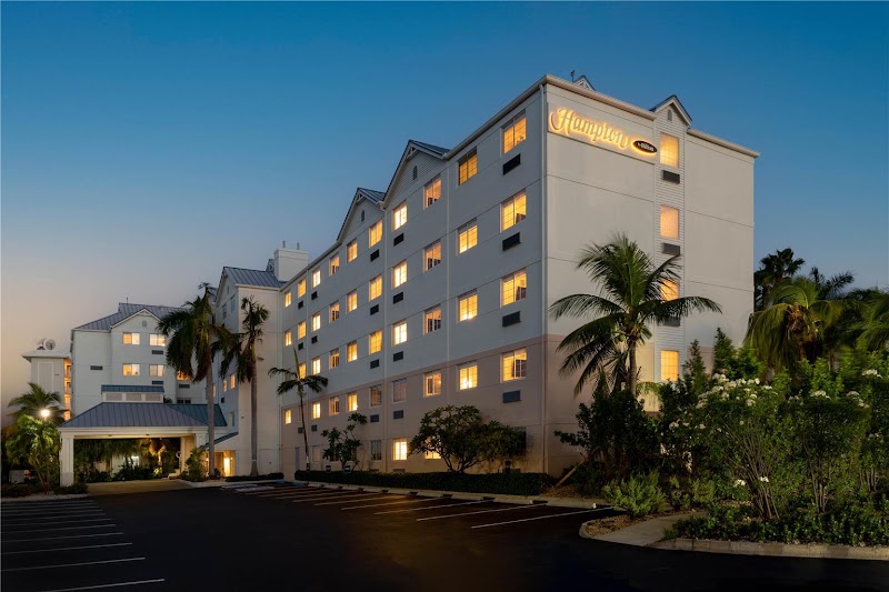 Comfort Suites Grand Cayman