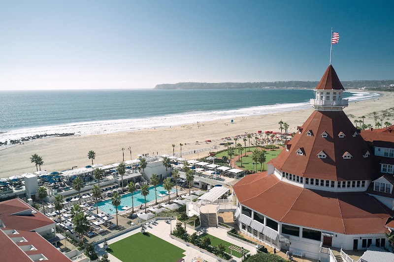 Hotel del Coronado's Beach Bonfires