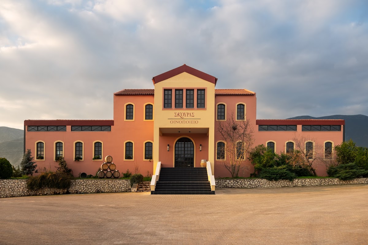DOMAINE SKOURAS / ...