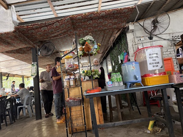 Tokmi Selera Kampung - Photo 1