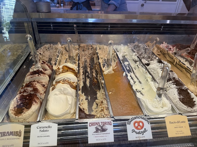 Bacio di Latte | Fashion Island, Newport Beach, OC photo 3