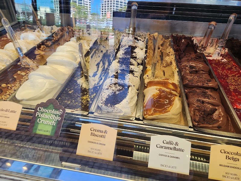 Bacio di Latte | Fashion Island, Newport Beach, OC photo 3