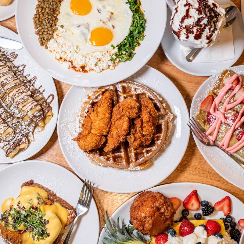 Mad Rooster Cafe photo 2