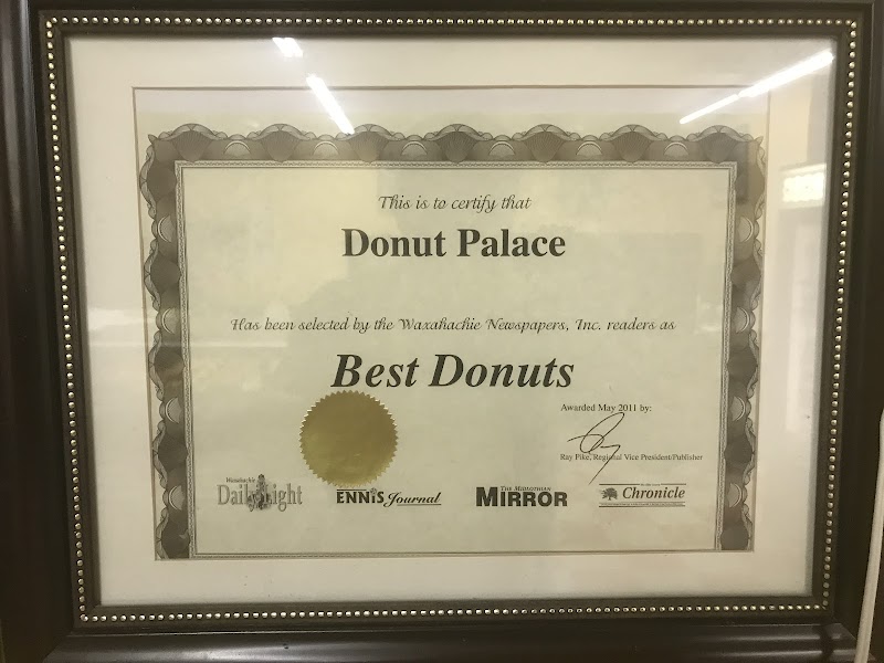 Donut Palace photo 3