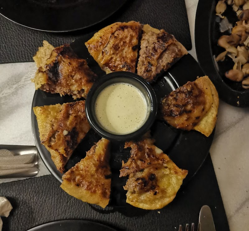 Qoya Restaurant & Lounge photo 2