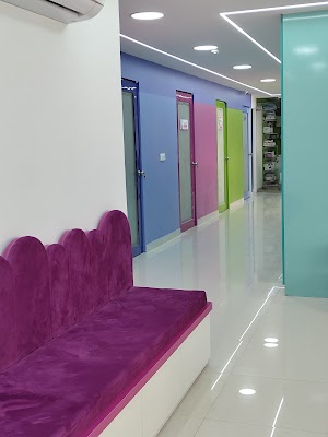 Dr RADHIKA KAMUNI BEST GYNECOLOGIST IN KAGADASPURA, CV RAMAN NAGAR, MURUGESHPALYA, HAL, MAHADEVPURA, BASAVANAGAR