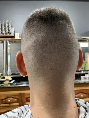 HEADMASTER BARBERSHOP photo 3