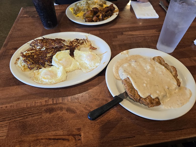 Flo's Farmhouse Cafe photo 3