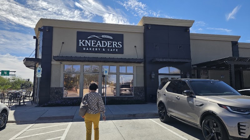 Kneaders Bakery & Cafe photo 3