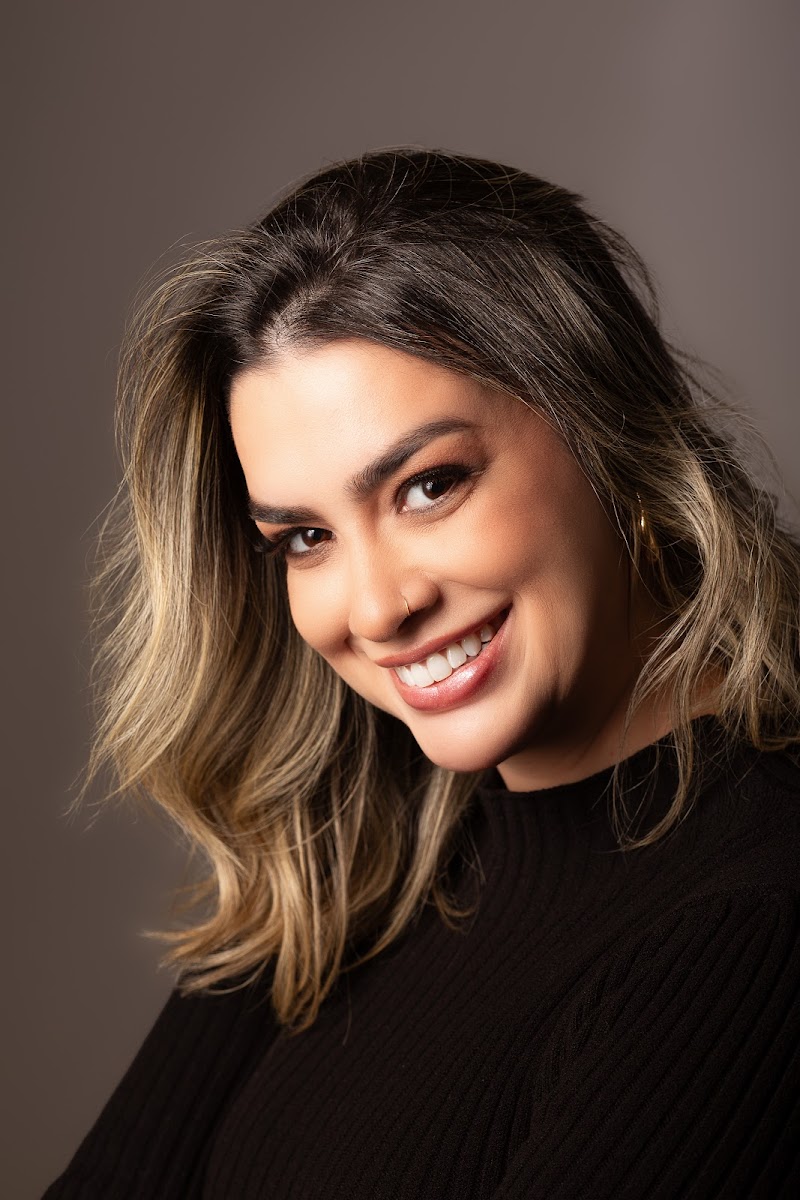 Dra. Bruna Lima, Odontopediatra e endodontista