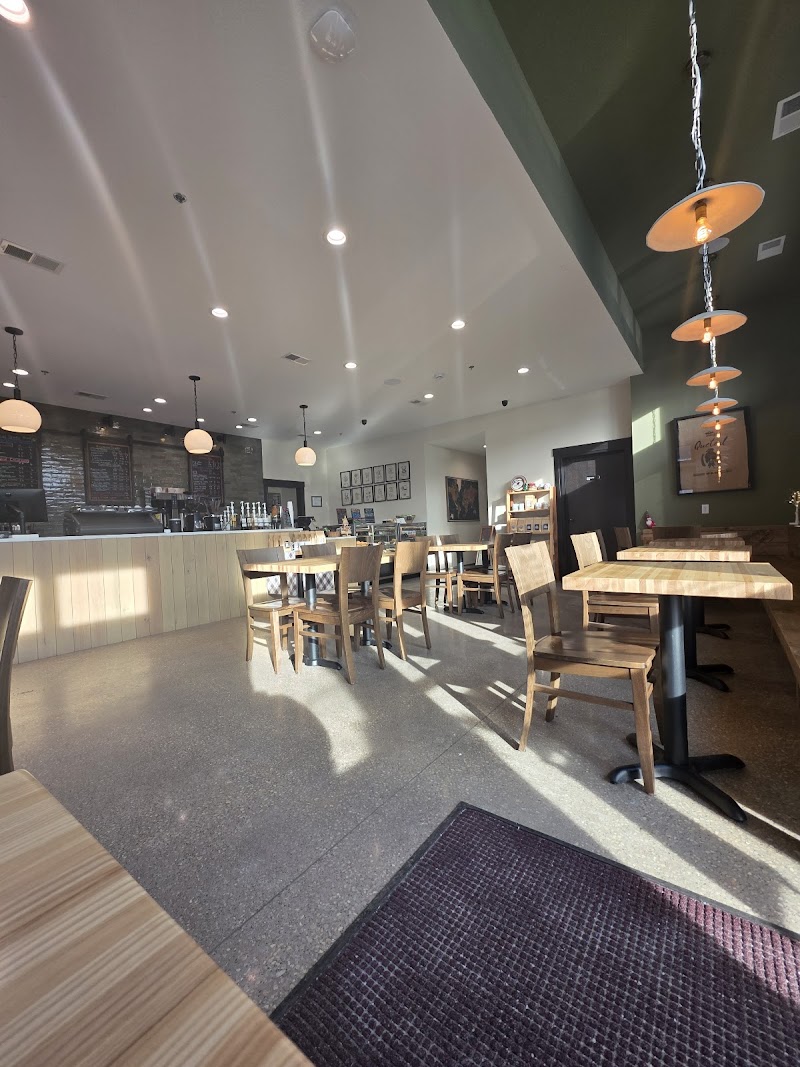 Earth Apple Cafe photo 2