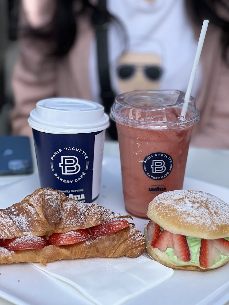 Paris Baguette photo 2