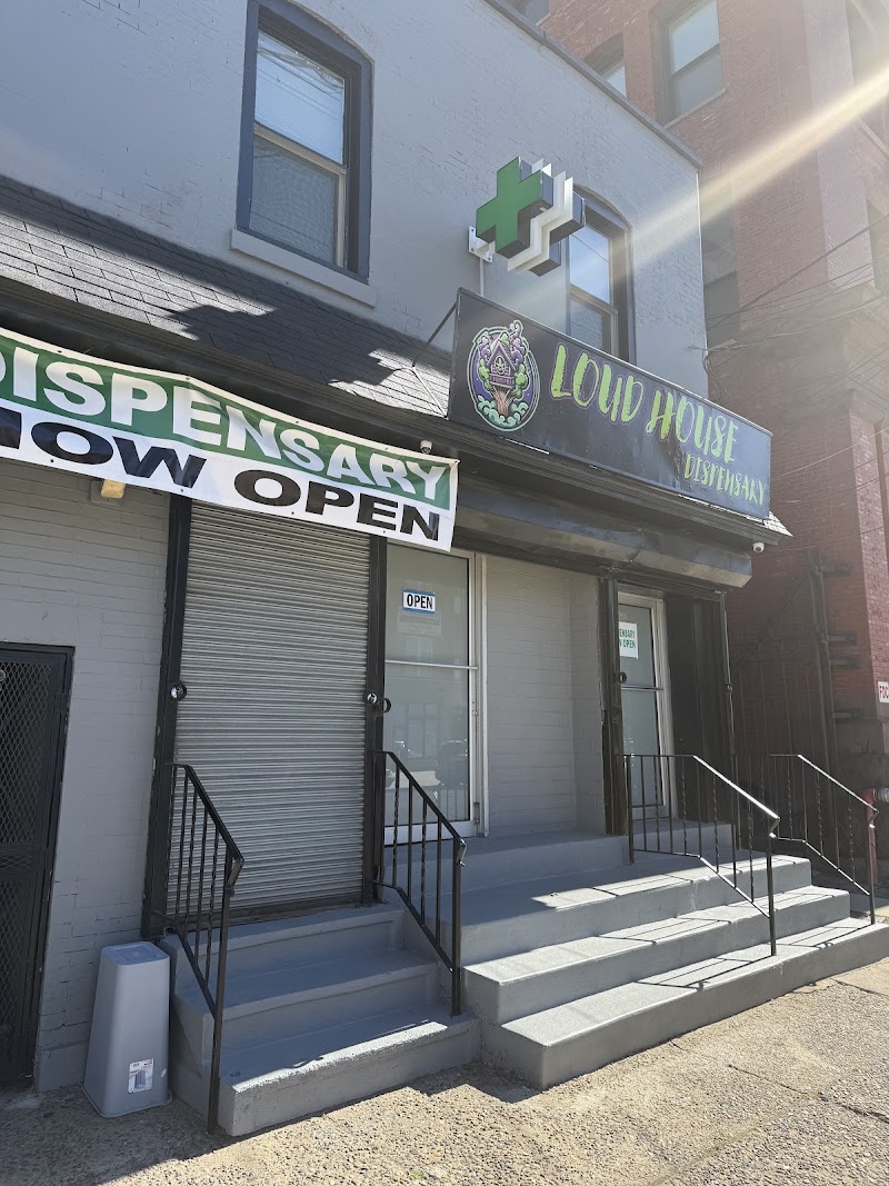 Video tour of Loud House Dispensary retail environment