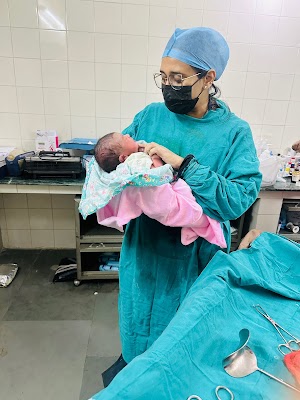 Dr. Charu Srivastava -Best Gynaecologist in Bareilly