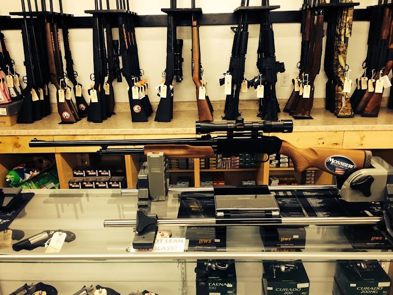 Hood's Guns & More photo