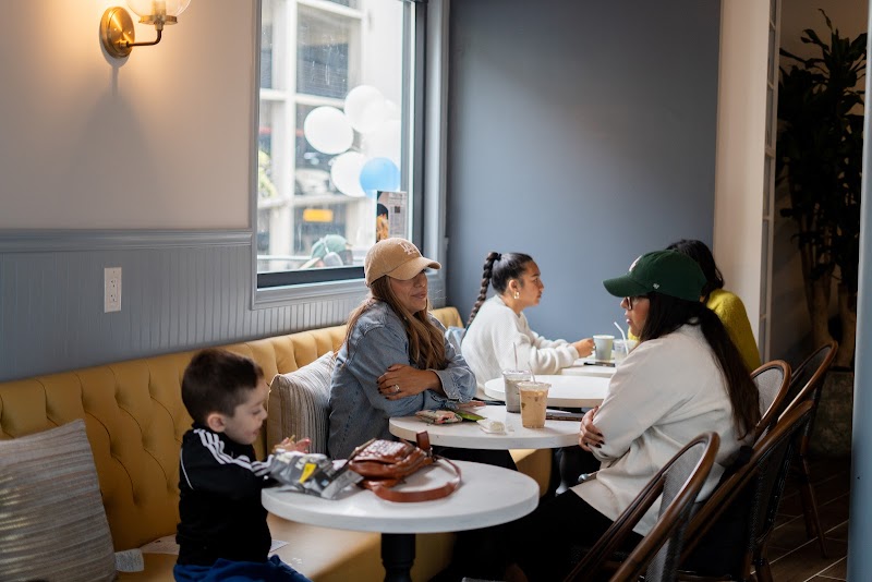 Republik Coffee Burbank photo 1