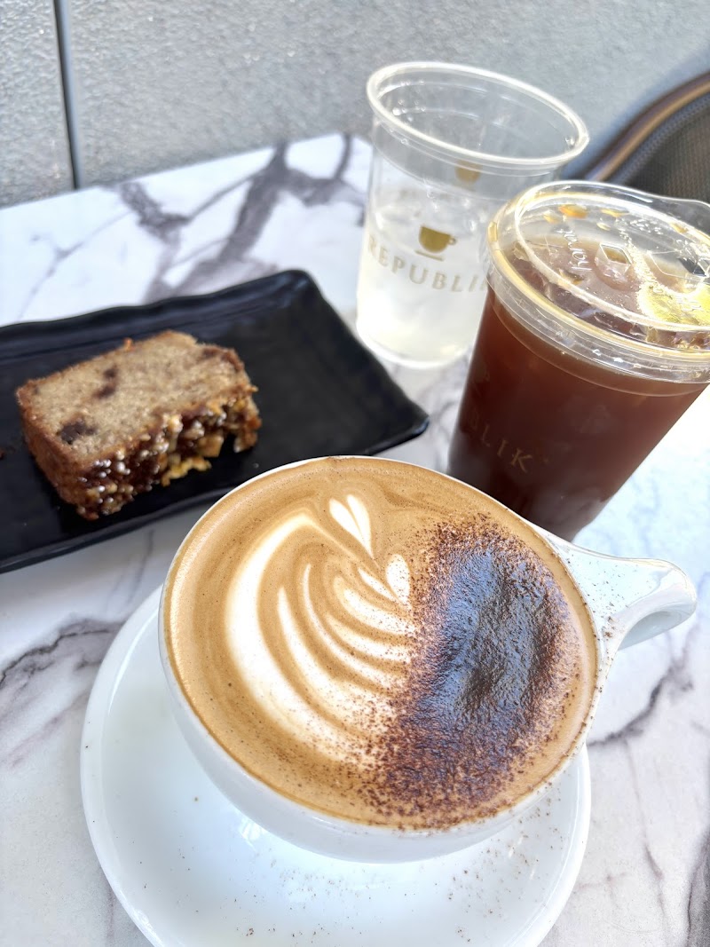 Republik Coffee Burbank photo 4