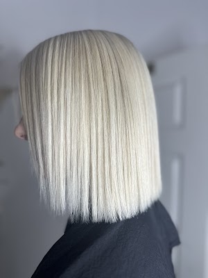 L&L Luxury Hair Salon Cairns photo 3