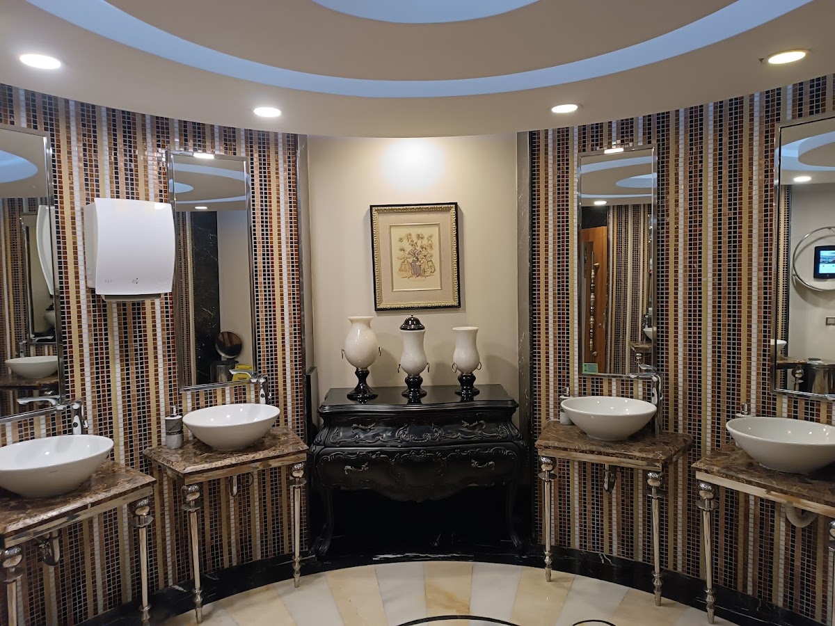 Delphin Imperial Hotel