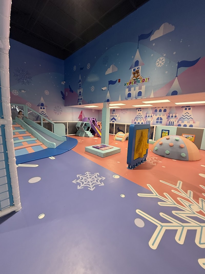 Hyper Kidz Niles — interior