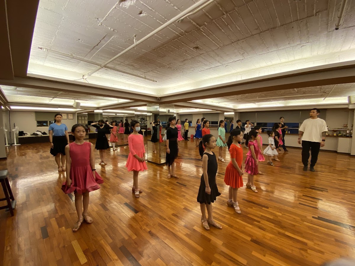 Rhythm East Dance Group 台北市舞蹈技藝推廣協會