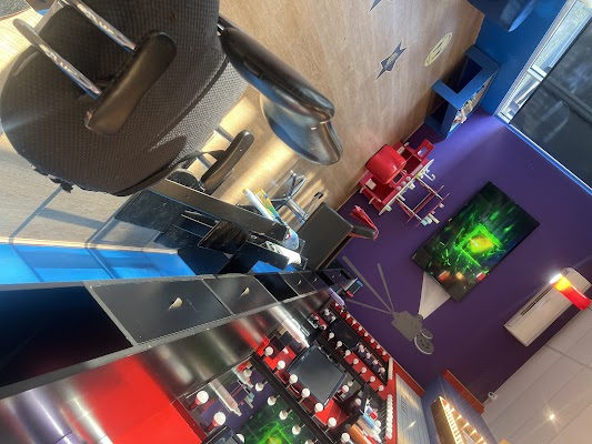 Little Hollywood photo 2