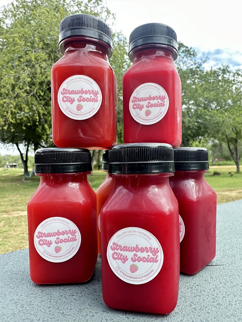 Strawberry City Social photo 4