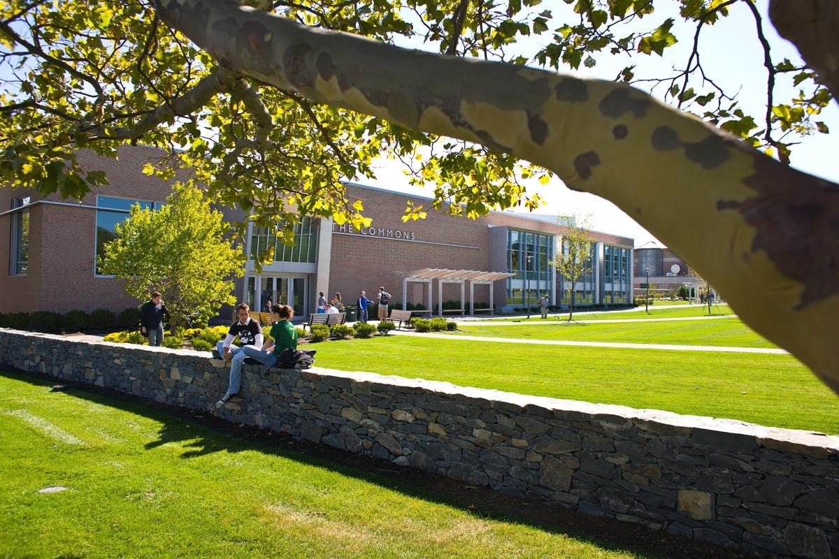 Roger Williams University（Bristol、ロードアイランド州）