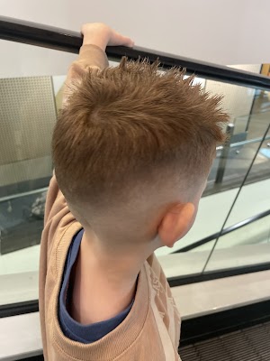 Hair By Who / Fade photo 3