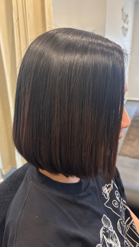 Eleganz Hair & Beauty photo 1