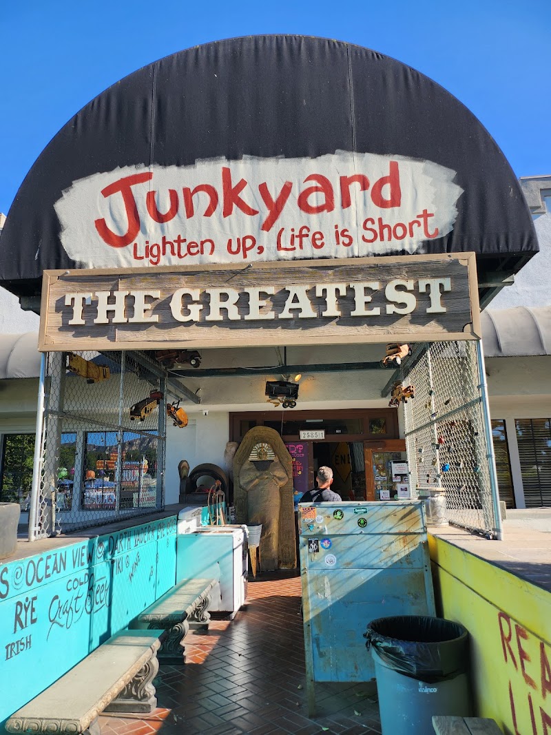 Junkyard Cafe