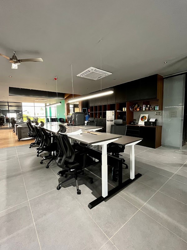 Dongle Desk Cosmopolitan