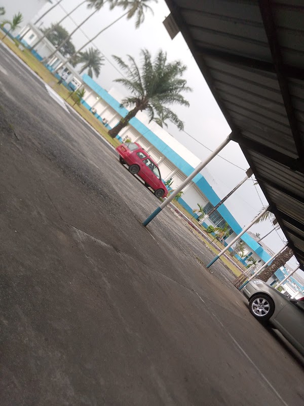 Laquintinie Hospital - Photo 9