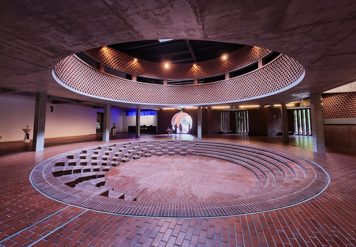 Red-brick Art Gallery