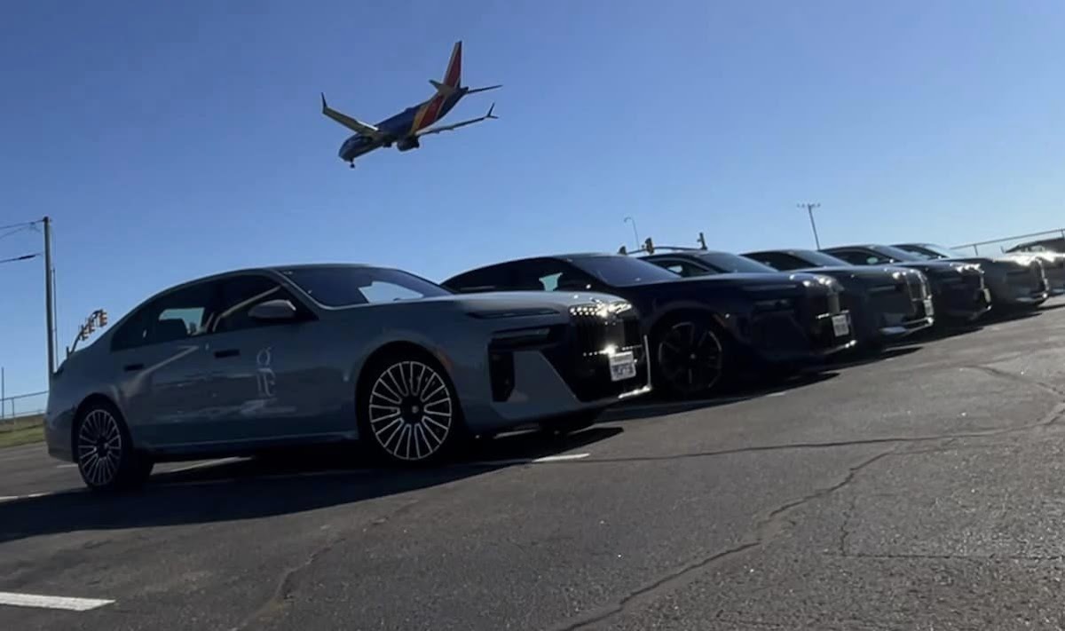 Yaz Limousine, Transportation, Black Car service, Sprinters & Charter Bus: Google Places image 4