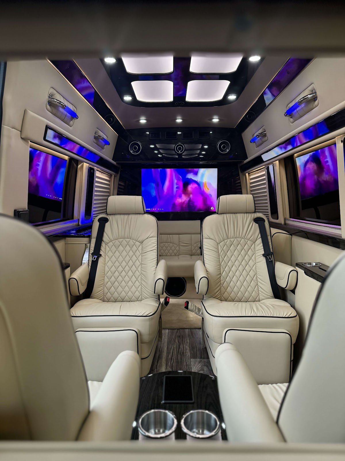 Yaz Limousine, Transportation, Black Car service, Sprinters & Charter Bus: Google Places image 5