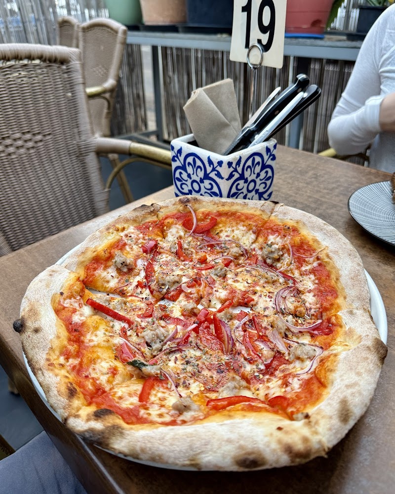 Bustard Town photo 4