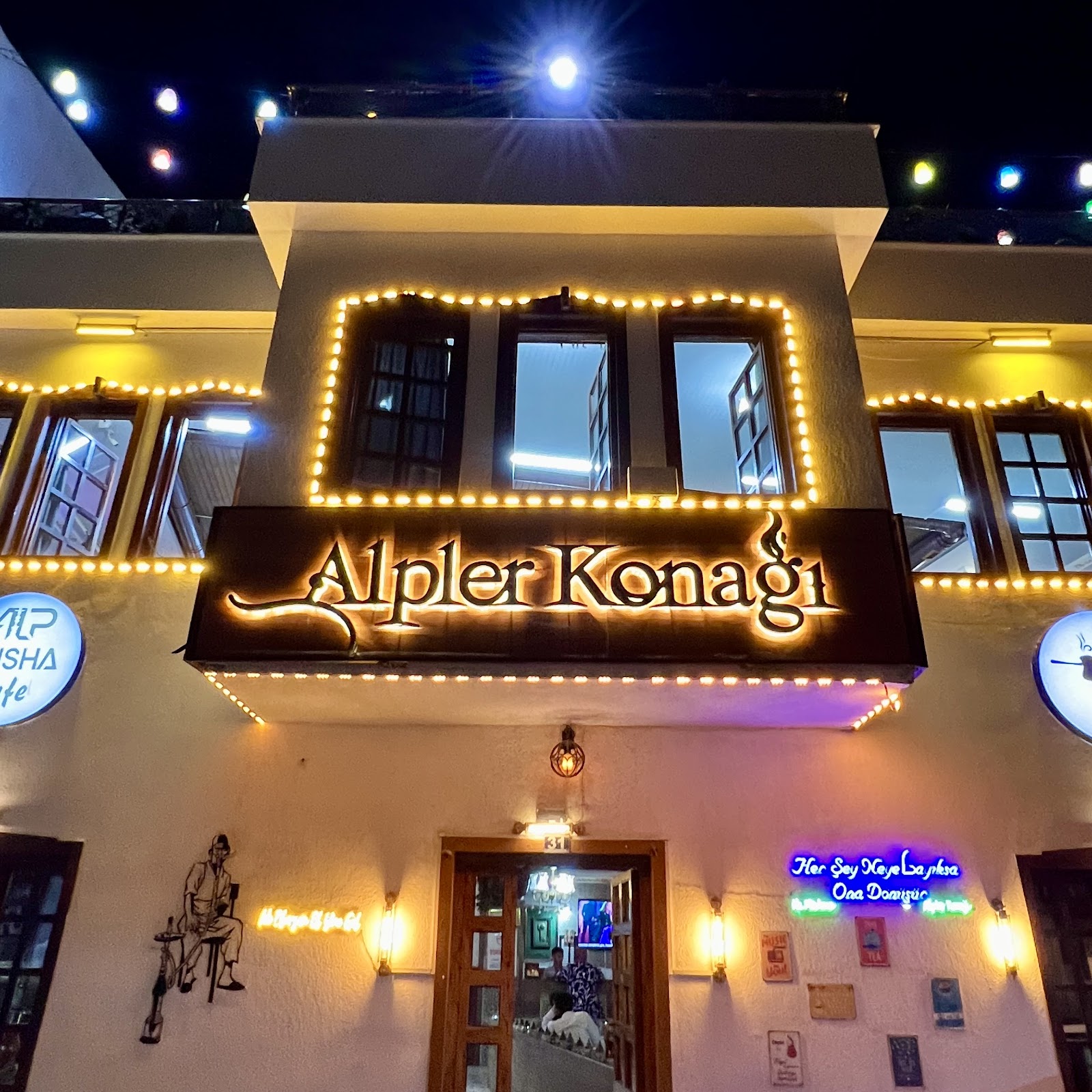 Alpler Konağı mekanı