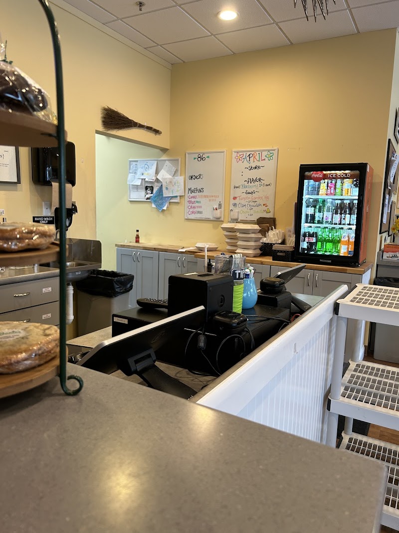 Janie's Uncommon Cafe photo 4