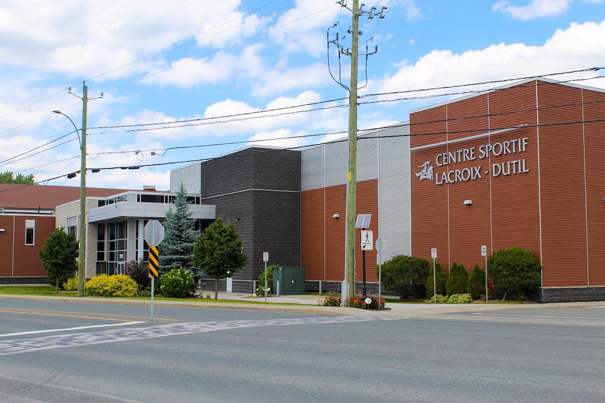 Centre Sportif Lacroix-Dutil exterior — Saint-Georges, Canada