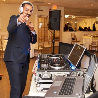Disc Jockey Boston: Google Places image 3