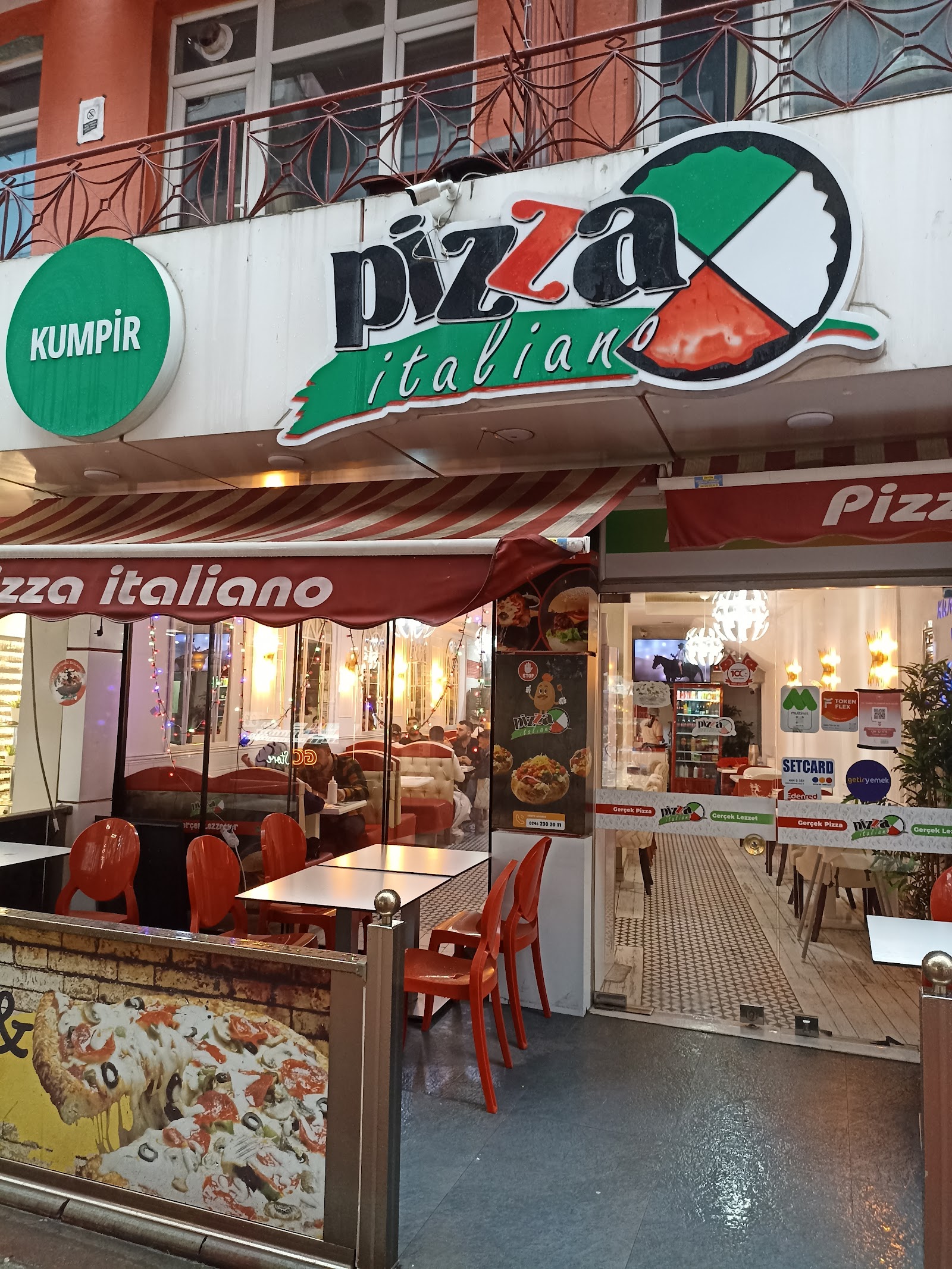 Pizza İtaliano mekanı