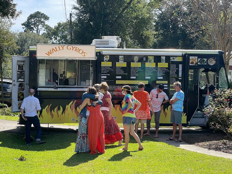 Wally Gyros photo 4