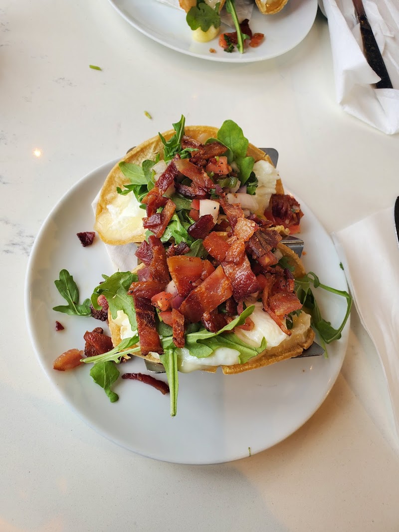 Twist Bakery & Cafe photo 3