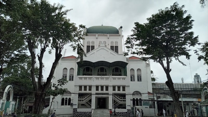 Masjid Cut Meutia photo 6