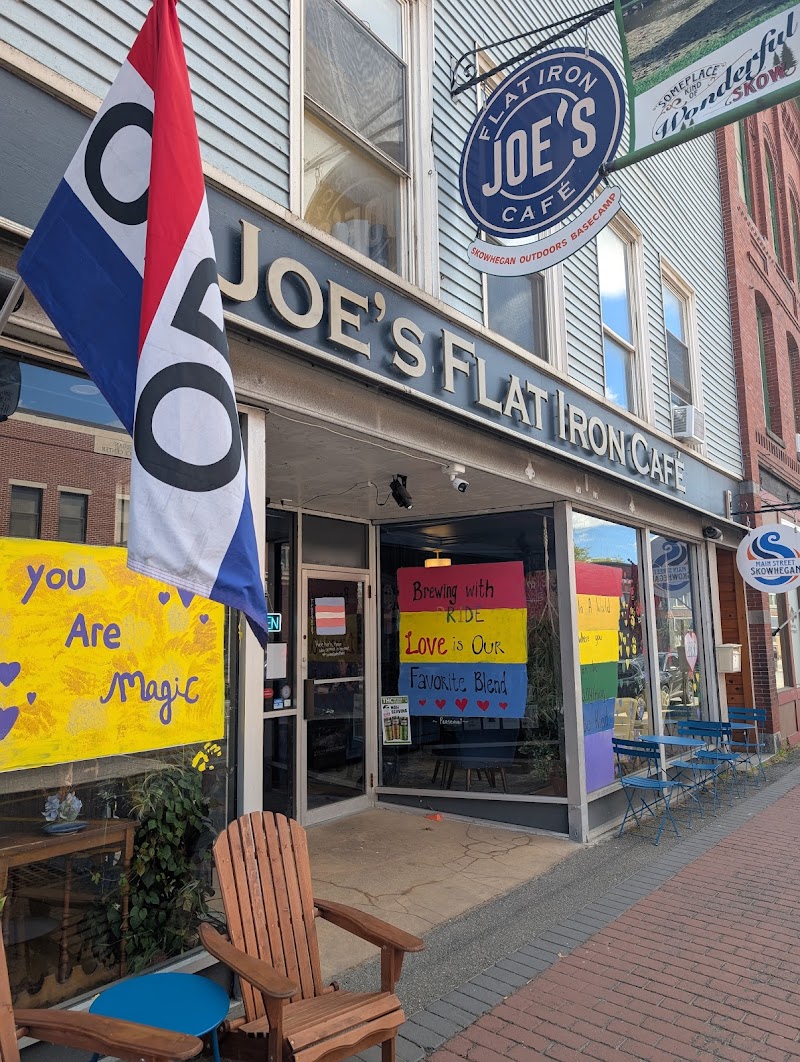 Joe's Flat Iron Café photo 4