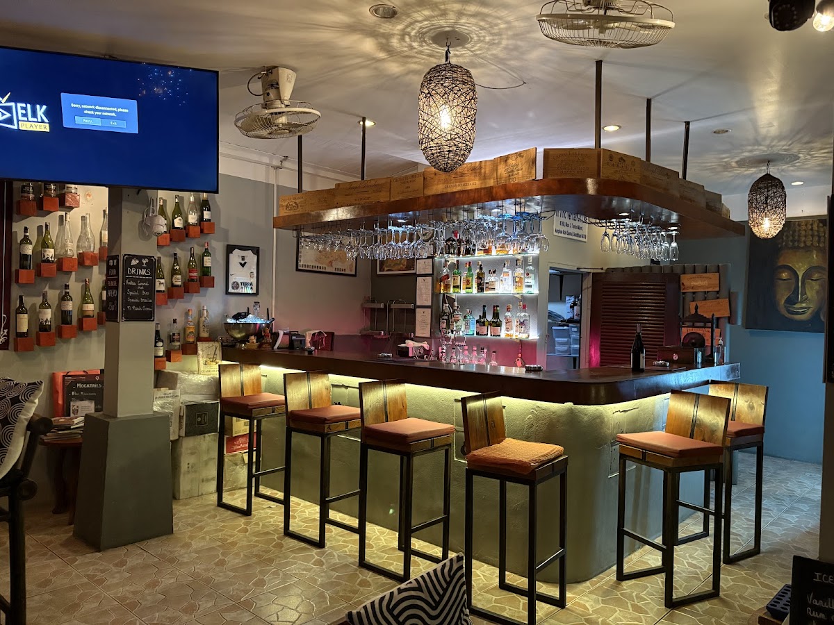 The Wine Bar - Photo 4