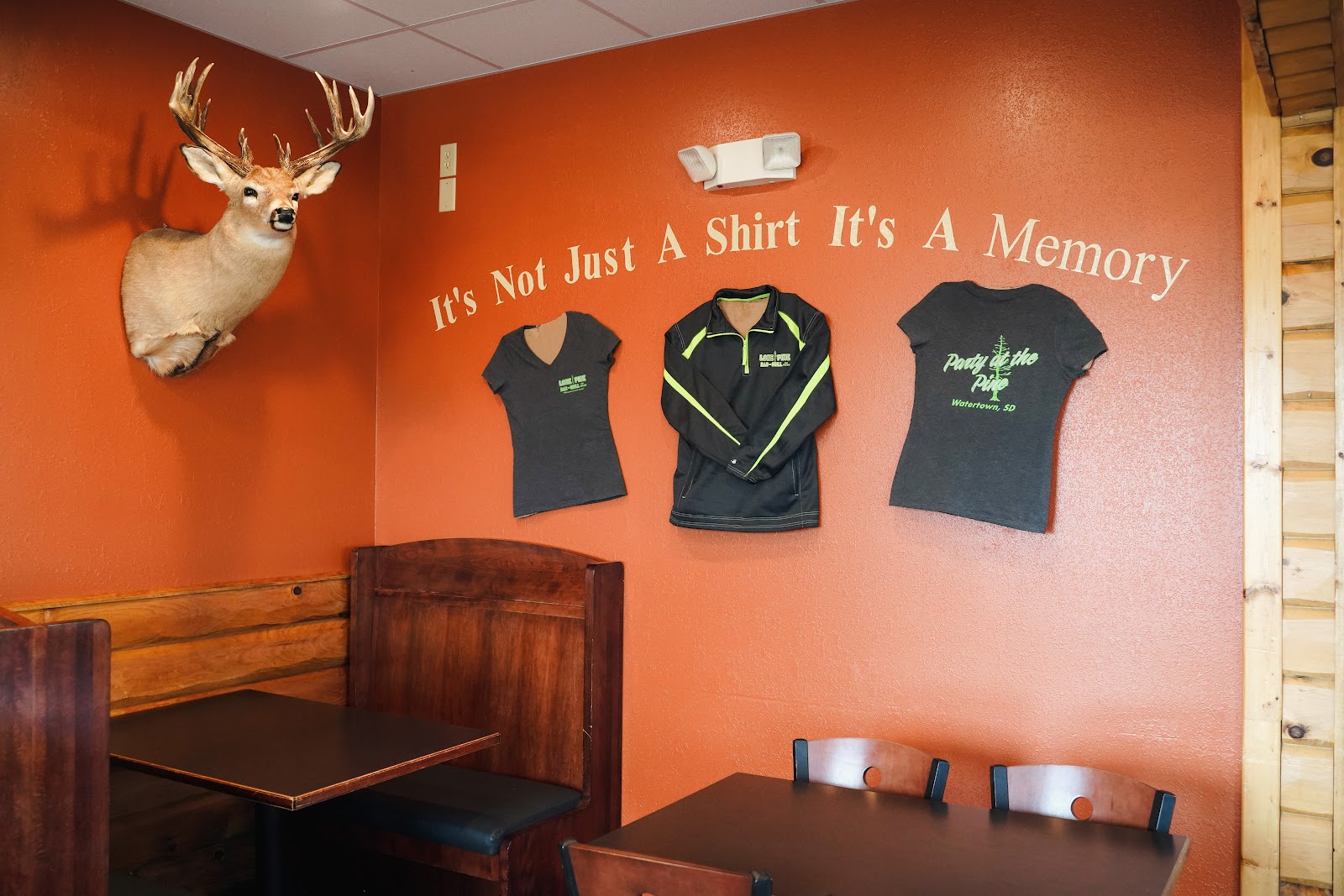 Lone Pine Bar and Grill